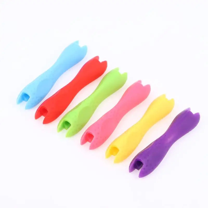 Ergonomic Pen Grip Writing Aid Grip Pencil Holder Grip For Kids Adult Writing,Enhances Grip Control,Writing Tools For Beginners