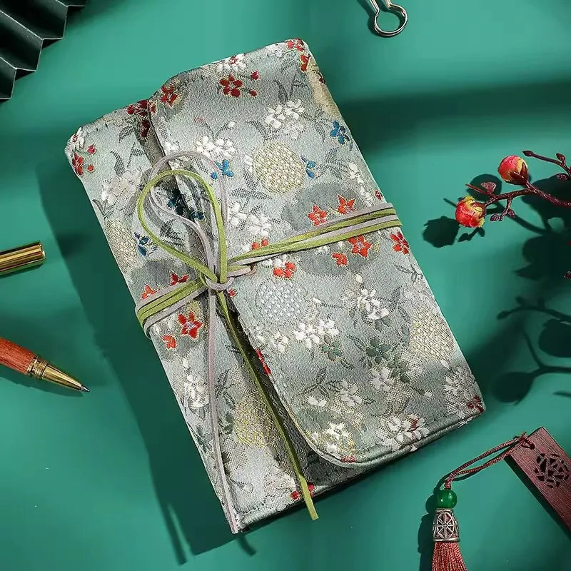 Beautiful Notebook for Girls Cloth Cover Retro Chinese Style Loose-leaf Diary Portable Scrapbook Binder Notepad Gift