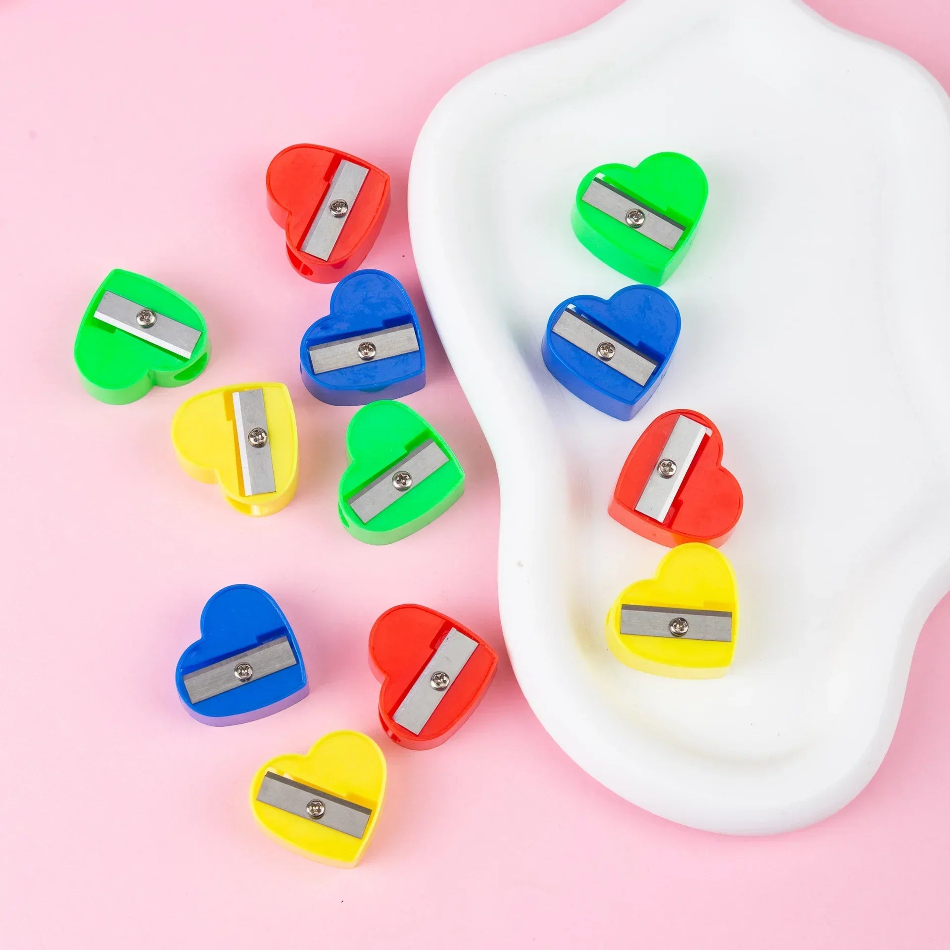 Heart Pencil Sharpeners Manual Pencil Sharpeners Compact Mini Sharpener for School Classroom Bulk School Supplies
