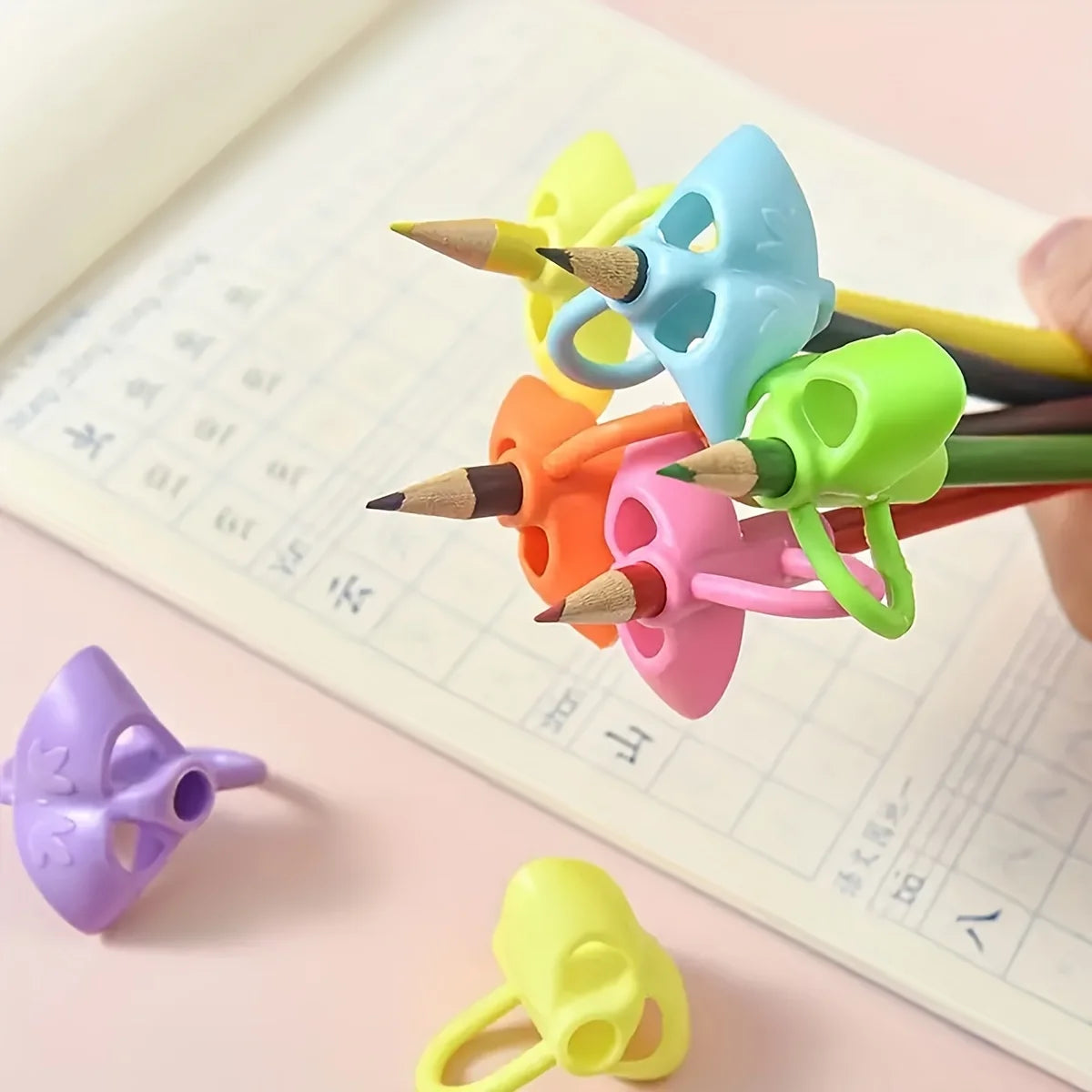 Silicone 3 Finger Grip Silicone Pencil Grips Three Fingers Fixed Handwriting Posture Correction Grip Trainer Kids Pencil Holder